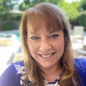 Meet your Posher, Deanne